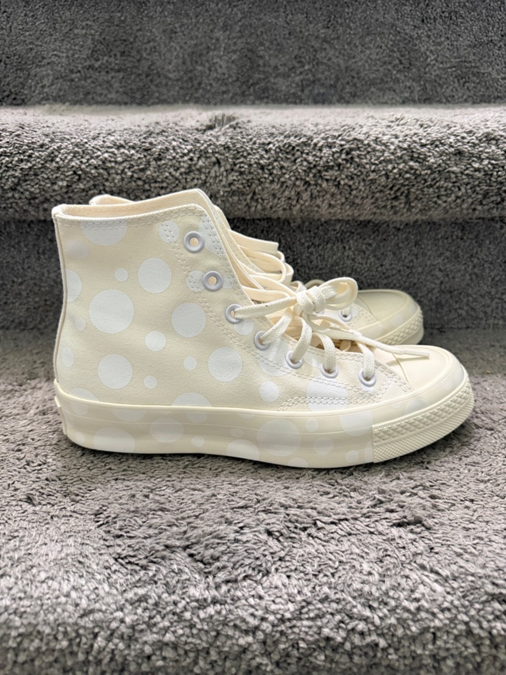 Women's Converse - Picture 4 of 7